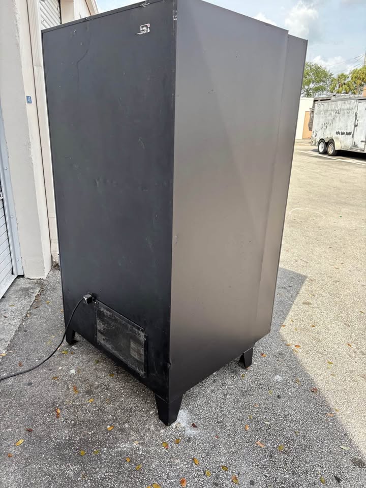 REFURBISHED AMS 39 Sensite I Combo Vending Machine